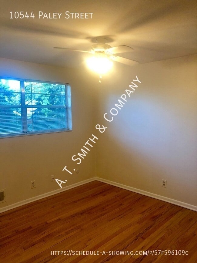 Photo - 10544 Paley St