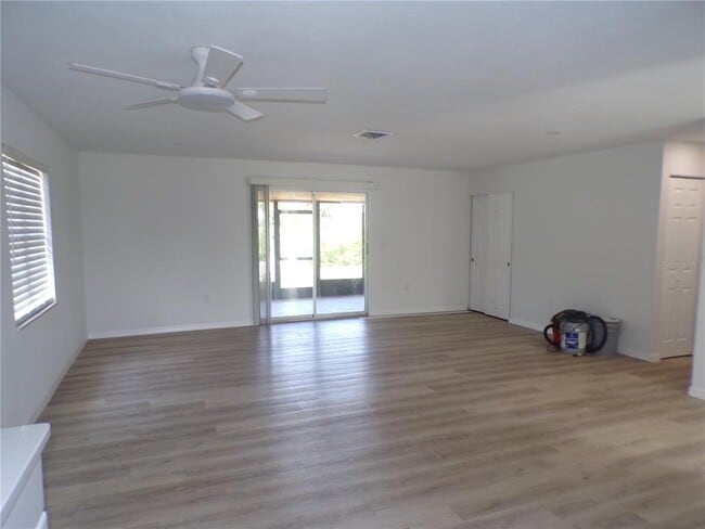 Photo - 421 Orchid Dr