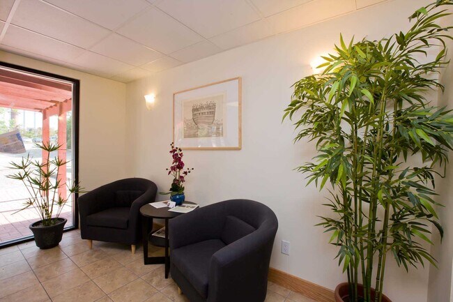 Photo - 143 Maple Ave Unidad 22