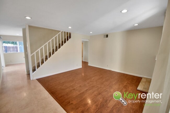 Photo - 2810 Bowlin Ave
