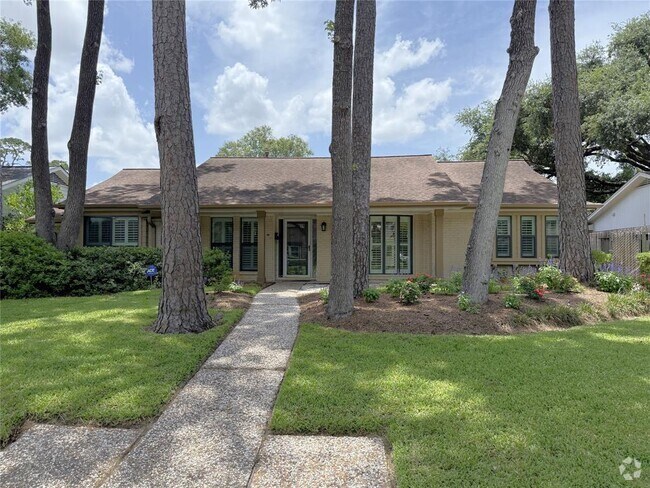 Building Photo - 5007 Shady Nook Ct Rental