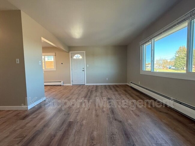 Photo - 2100 4th St NE Unit #3