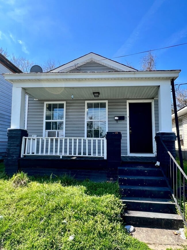 Photo - 26 W 21st St