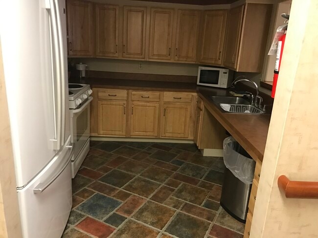 Photo - Elmcrest Village