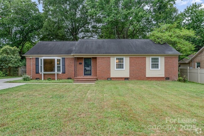 Building Photo - 3252 Northampton Dr Rental