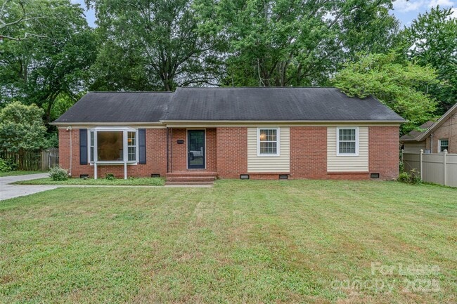 Building Photo - 3252 Northampton Dr Rental