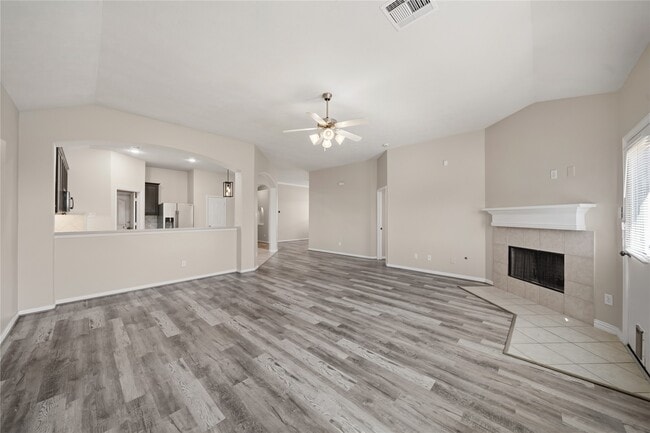 Photo - 24503 Lakecrest Bend Dr