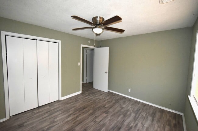 Photo - 4038 Erby St