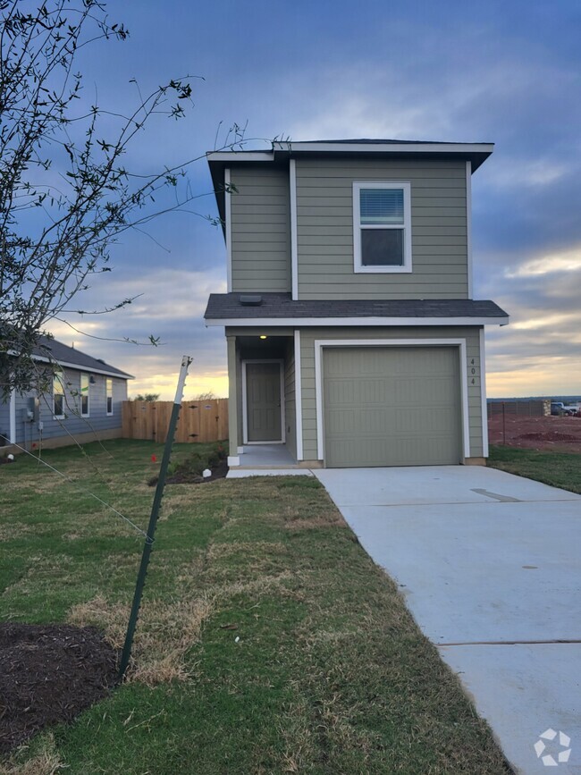 Building Photo - 404 Marty Allen Loop Rental