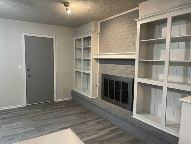 Photo - 3/2 - Moore Schools