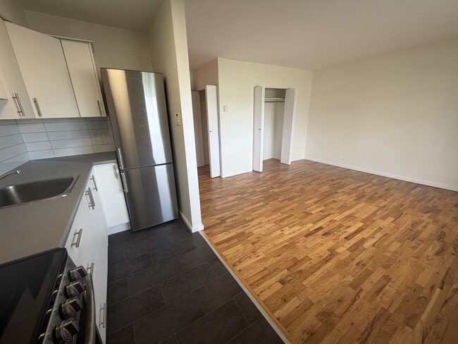 Photo - 1255 Grant St