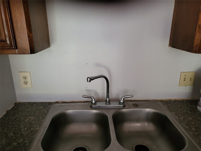 Photo - 713 Carol Lynn Dr