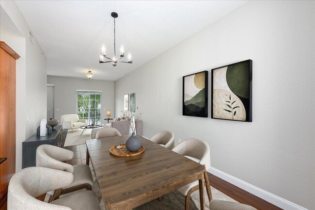 Photo - 538 NE 7th Ave