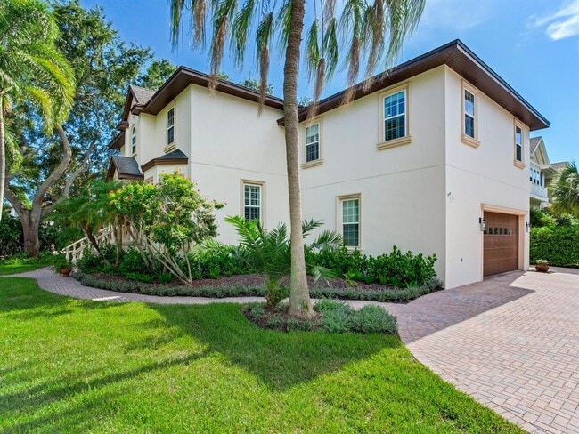 Photo - 2501 N Dundee St