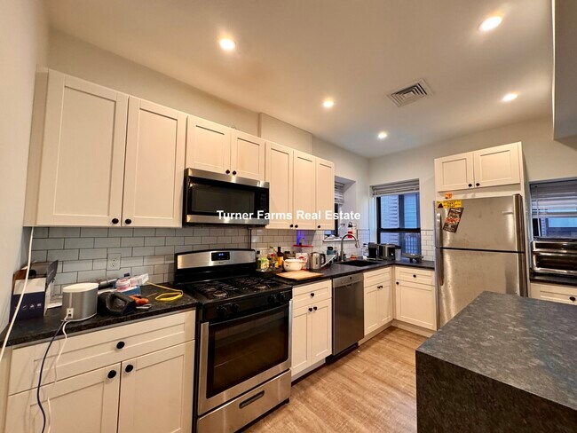 Photo - 1516 Tremont St Unit 2