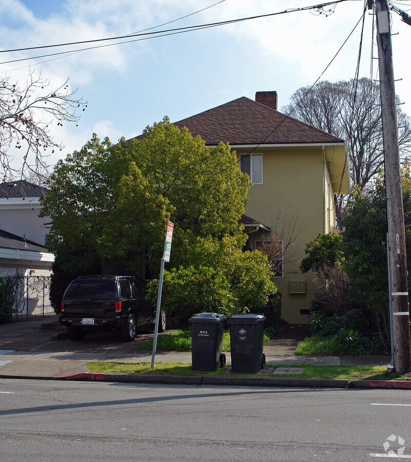 1012 Irwin - 1012 Irwin