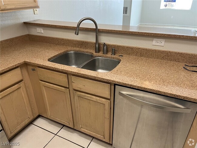 Building Photo - 7450 S Eastern Ave Unit 1059 Rental