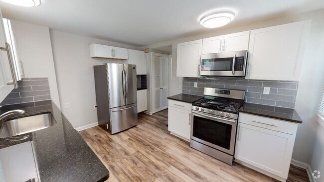 Building Photo - BEAUTIFUL 3 Bedroom, 1 bath with NEWER Ren... Rental
