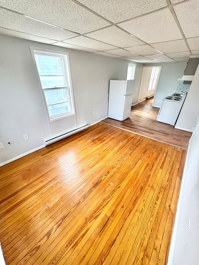 Photo - 961 Main St Unit Apt 2-2ndFL S