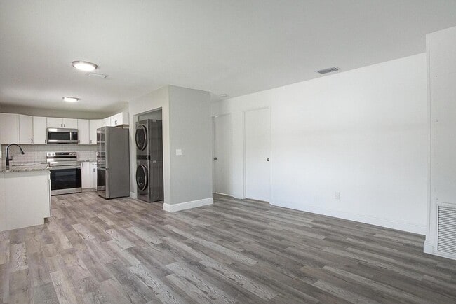 Photo - 2113 Jacobs Rd