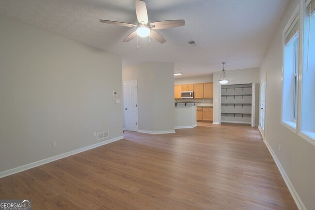 Photo - 2013 Ridgestone Landing SW