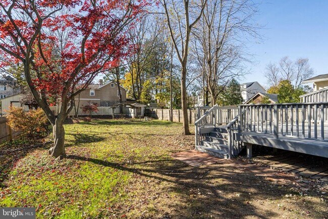 Photo - 338 Poplar Ave