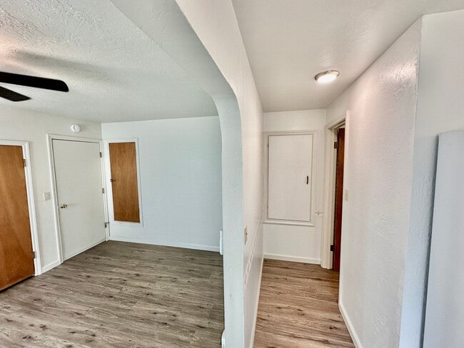 Photo - 112 College Way Unidad 112 College Way (downstairs studio)