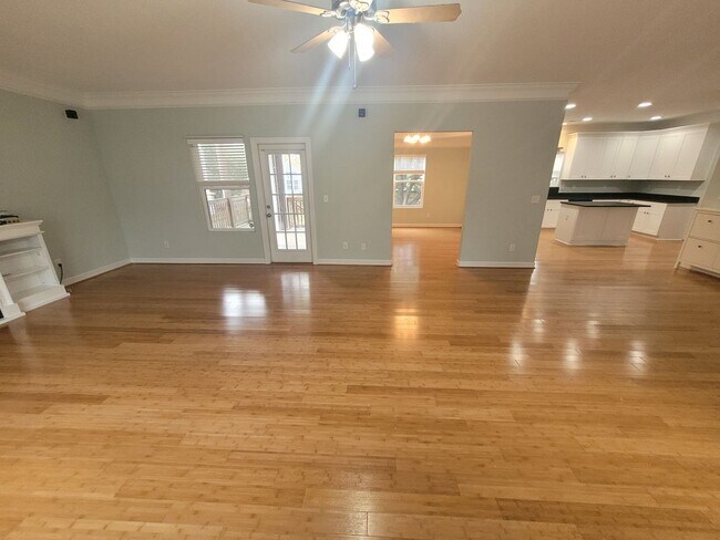Photo - Stunning 4 Bedroom, 2.5 Bath Home Just 3 Blocks to Chesapeake Bay