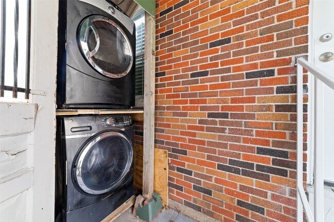 Photo - 1604 W Alabama St