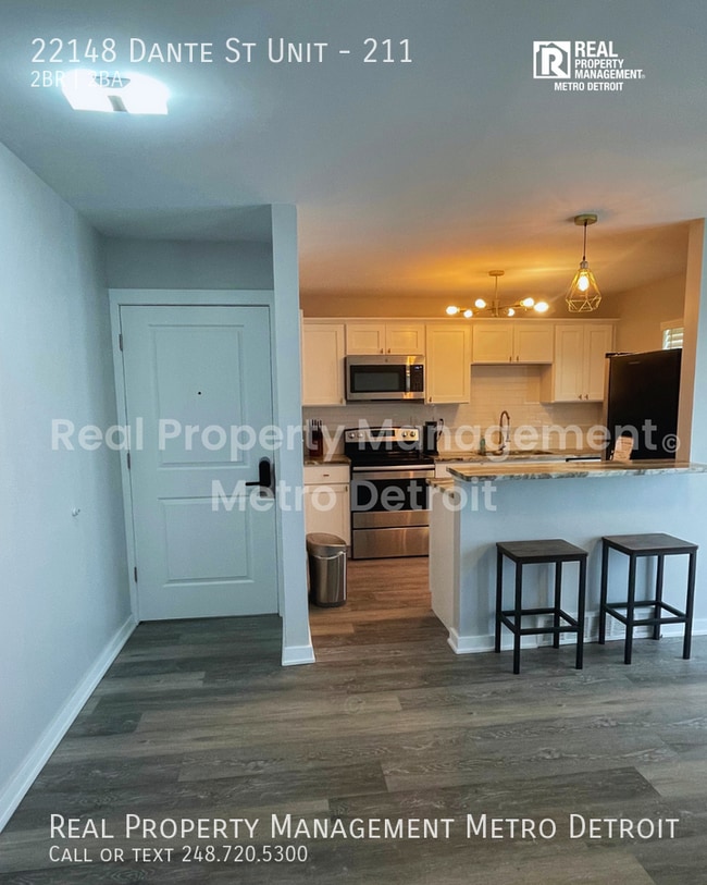Photo - 22148 Dante St