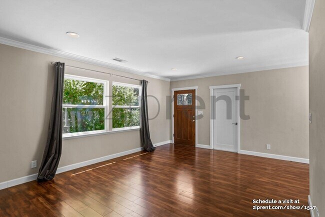 Unit Front House