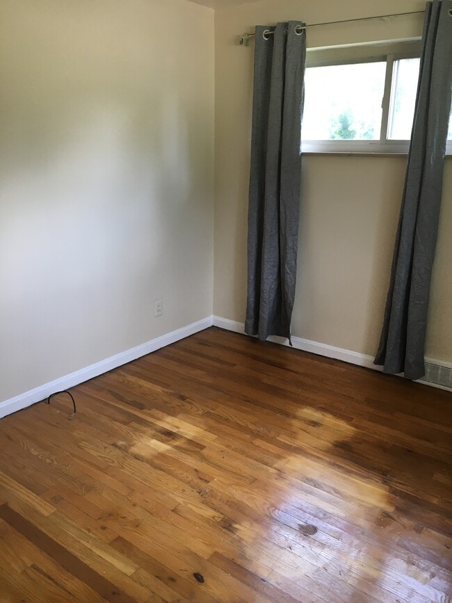 Photo - 3200 Floridale Ln