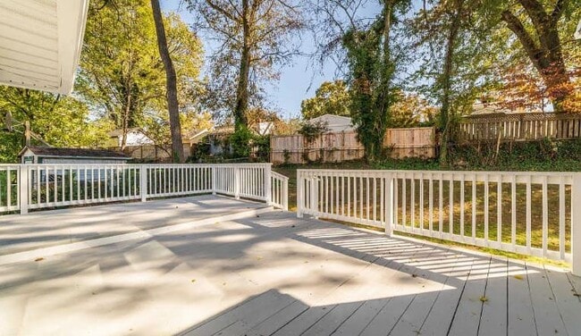 Photo - 5734 Crawford Dr