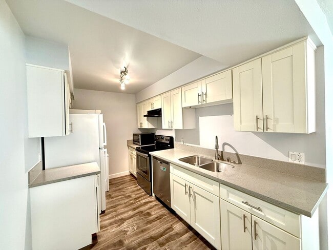 Photo - CASA VERDE - One Bedroom - Unfurnished - Long Term Unidad 16B1