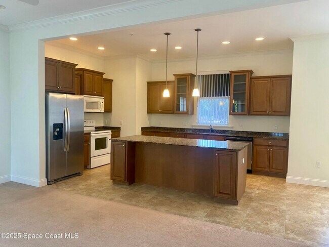 Photo - 870 Vignoles Ave NE