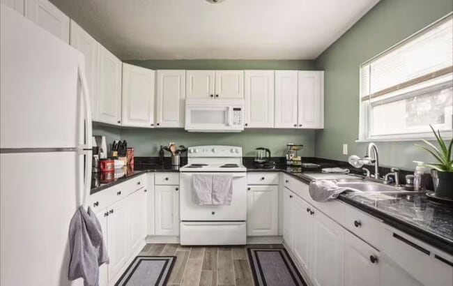 Photo - 3615 E Lambright St