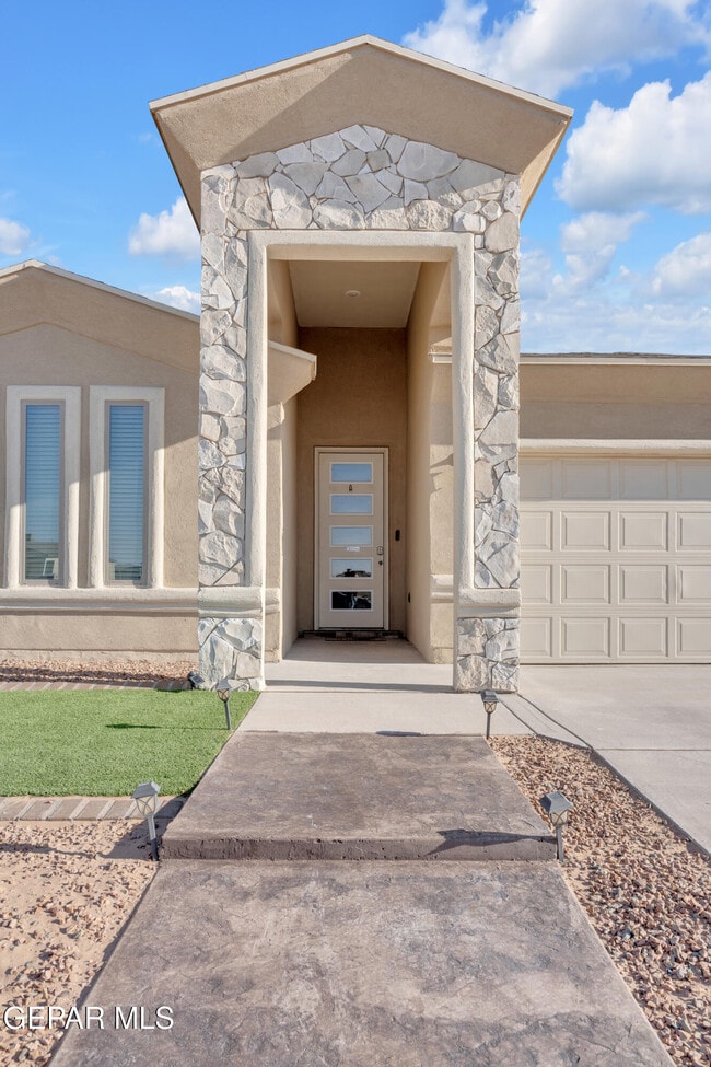 Photo - 12614 Amesbury Dr