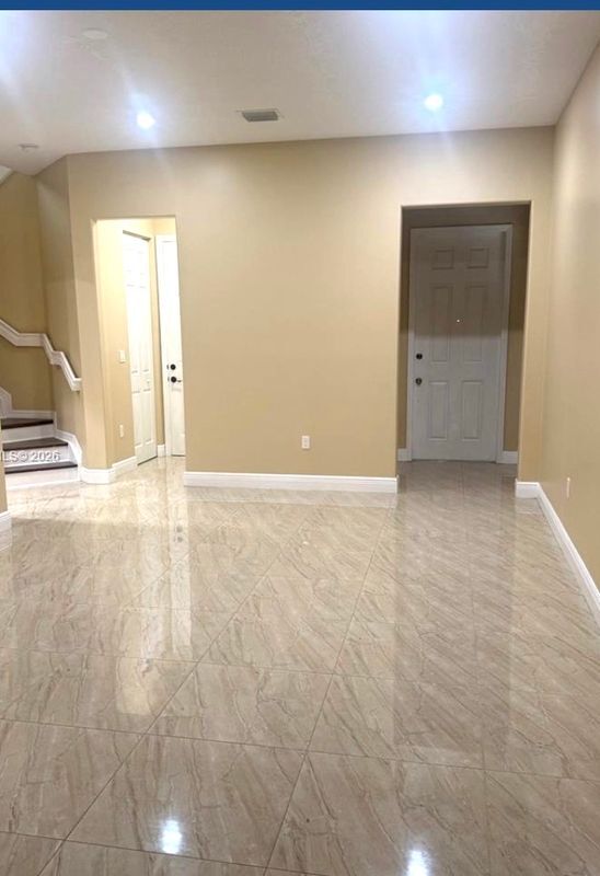 Photo - 9044 SW 39th St