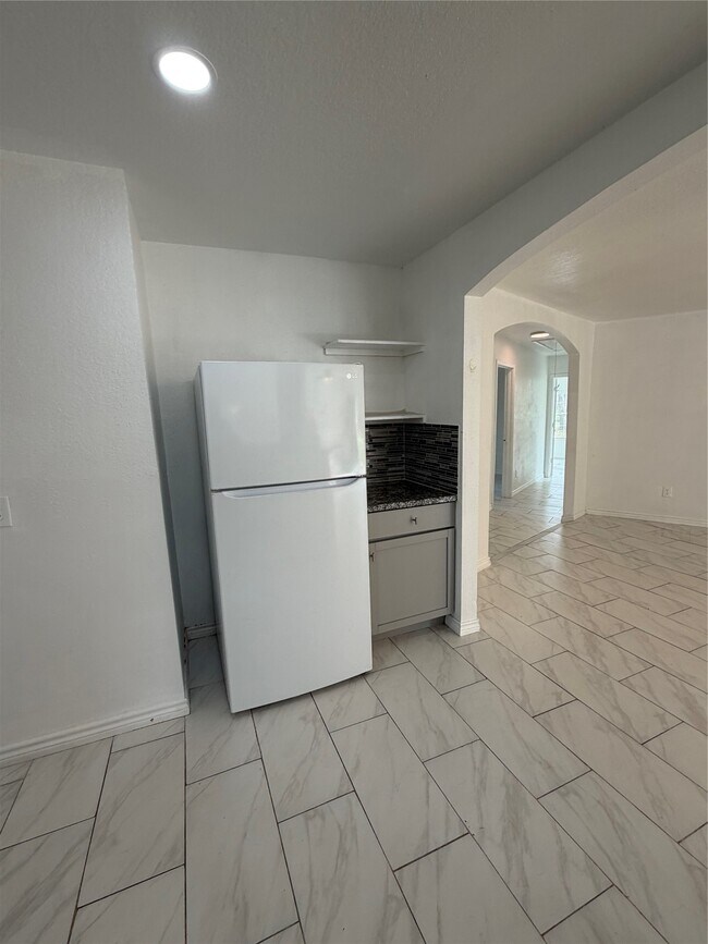 Photo - 9210 Tacquard Dr