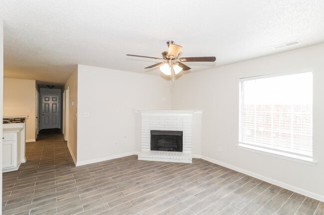 Photo - 10103 Nolton Cir