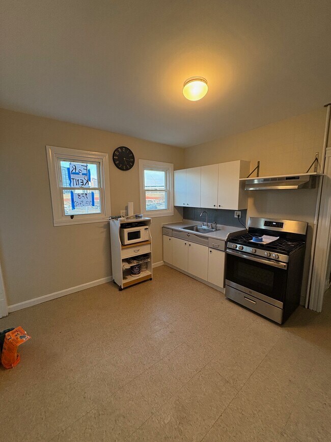 Photo - 16 Maine Ave Unit #2