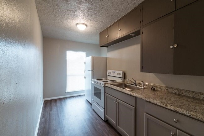 Photo - 5327 Bell St Apartment Unit 8