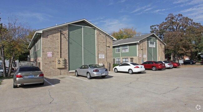 Double Tree Apartments - Double Tree Apartments