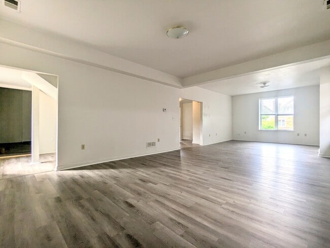 Photo - 5552 Black St Unit 2