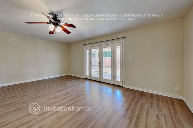 Photo - 2421 E Sylvia St