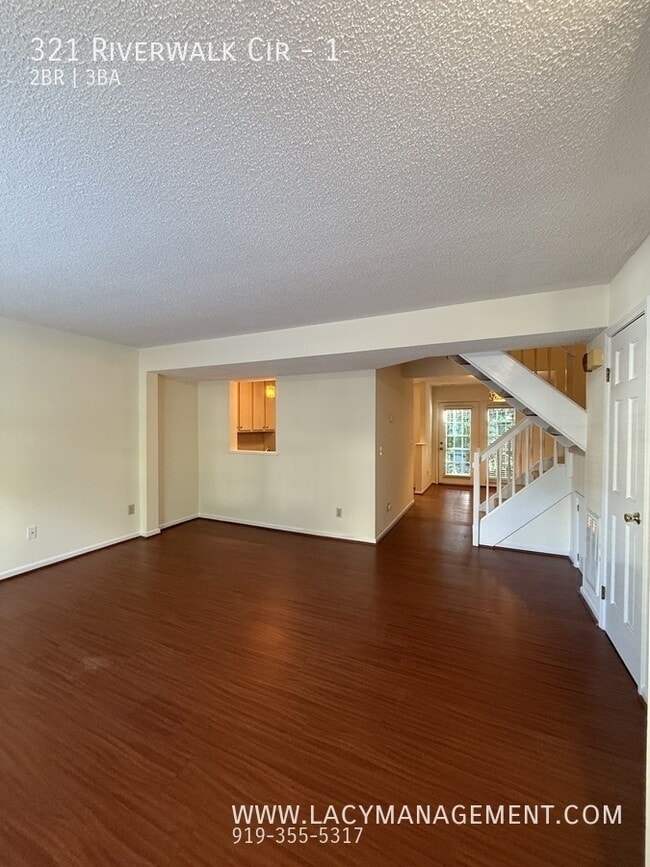 Photo - 321 Riverwalk Cir