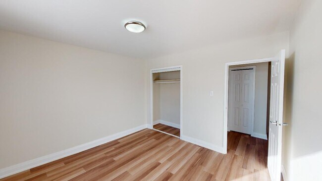 Photo - 155 Lake Shore