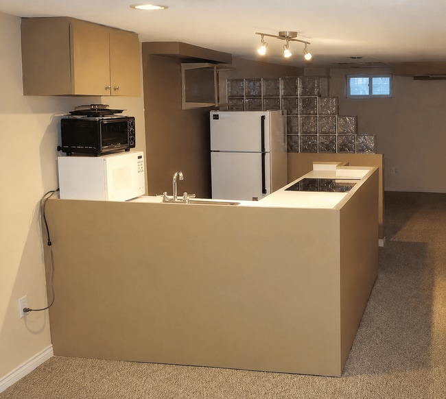 Photo - 829 Pape Ave Unit BSMT