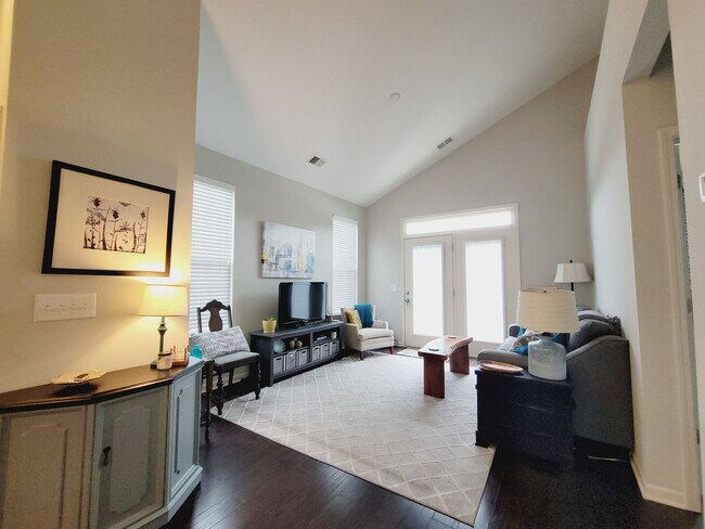 Photo - Great end unit in Waters Edge! Master on the main!