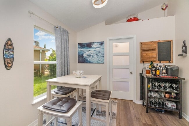 Photo - 1736 Vista Lake Cir